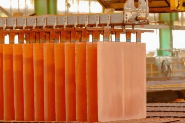 Cobre y plata lideran inversión: volatilidad y demanda global marcan su auge