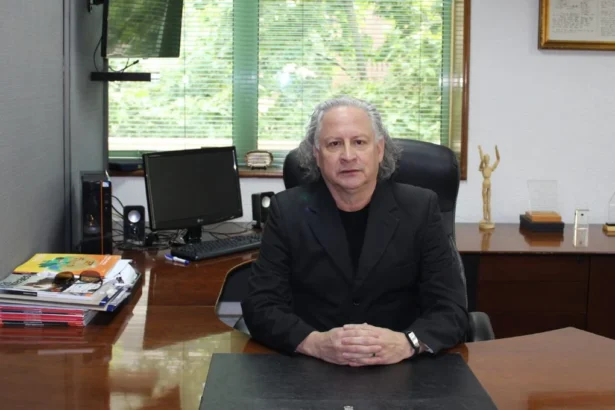 Carlos Carmona es elegido nuevo presidente del Instituto de Ingenieros de Minas