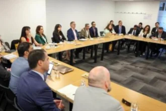 Gobierno crea Comité de Expertos para revisar regulación y confianza en tarifas eléctricas