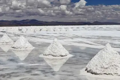Codelco y SQM completan autorizaciones para histórica alianza en el Salar de Atacama