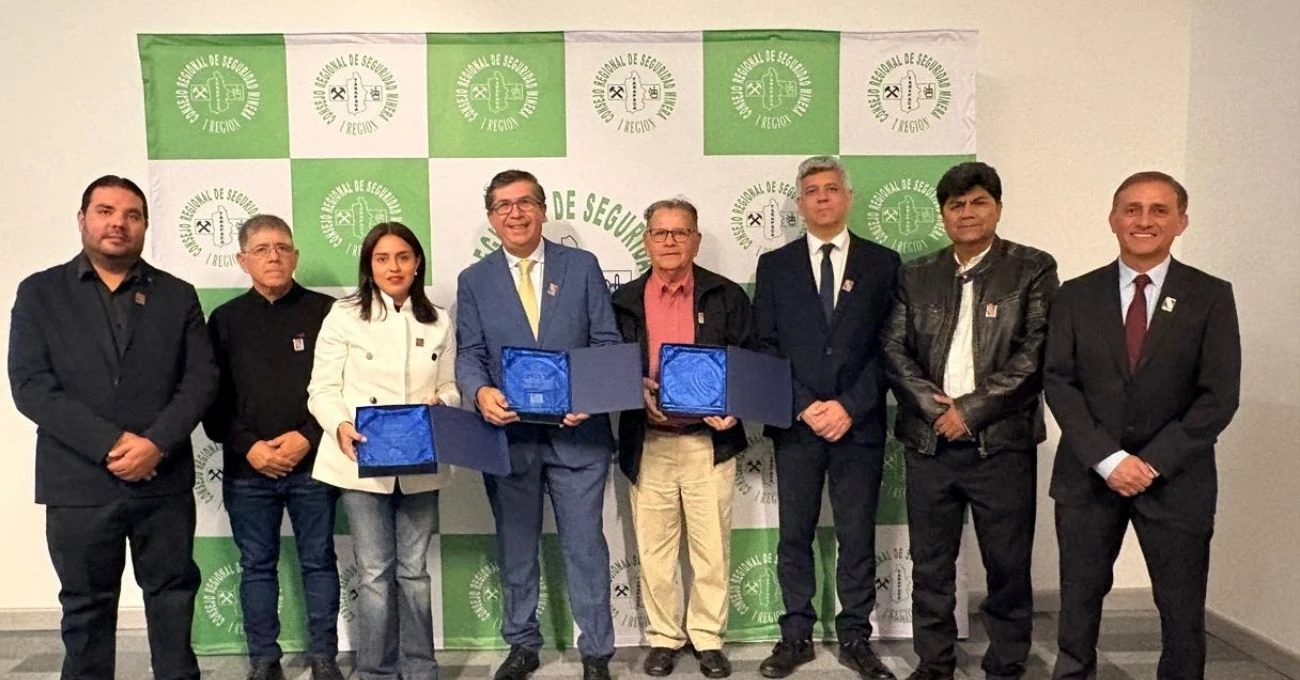 SCM Cosayach recibe tres premios Coresemin por seguridad en minería SCM Cosayach recibe tres premios Coresemin por seguridad en minería