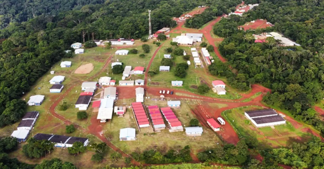 Congresista estadounidense cuestiona vínculos de Ivanhoe Atlantic con el Partido Comunista Chino