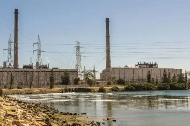 Senado acelera proyecto para modernizar sistemas medianos de generación eléctrica en Chile