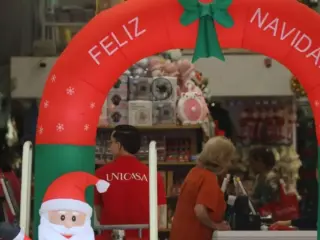 Más de 1.300 empleos temporales disponibles para Navidad en sectores clave Chile