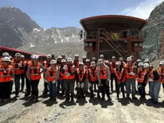 Estudiantes visitan Codelco Andina para explorar futuro en minería