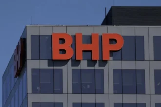 BHP enfrenta sobrecostos en Canadá mientras fortalece proyectos de cobre en Chile