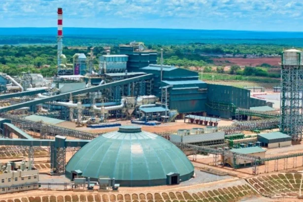 Ivanhoe Mines inaugura la mayor fundición de cobre en África con energía renovable