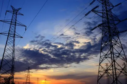 Avanza proyecto para modernizar electricidad y bajar tarifas en el sur