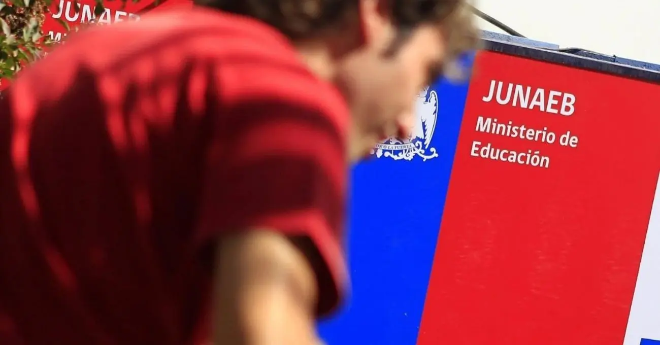 Casi 10 mil estudiantes no han cobrado becas de 2025: Revisa si tienes beneficios pendientes Casi 10 mil estudiantes no han cobrado becas de 2025: Revisa si tienes beneficios pendientes