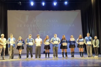 107 jóvenes de Casablanca reciben certificación técnica para la industria minera chilena