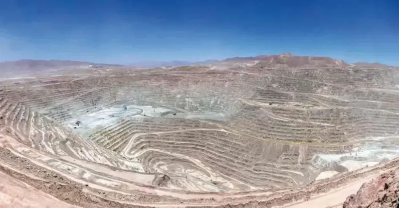 Escondida impulsa producción de cobre y aumenta ganancias en un 45% en 2025