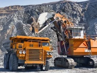 Perú impulsa reformas para destrabar inversiones mineras y potenciar desarrollo sostenible