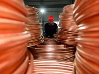 Crecimiento de datacenters e IA impulsa demanda global de cobre y acero al 2030