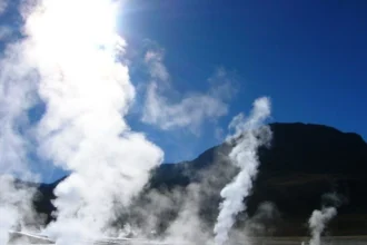 Geotermia en Chile: desafíos, oportunidades y su rol clave en energía renovable