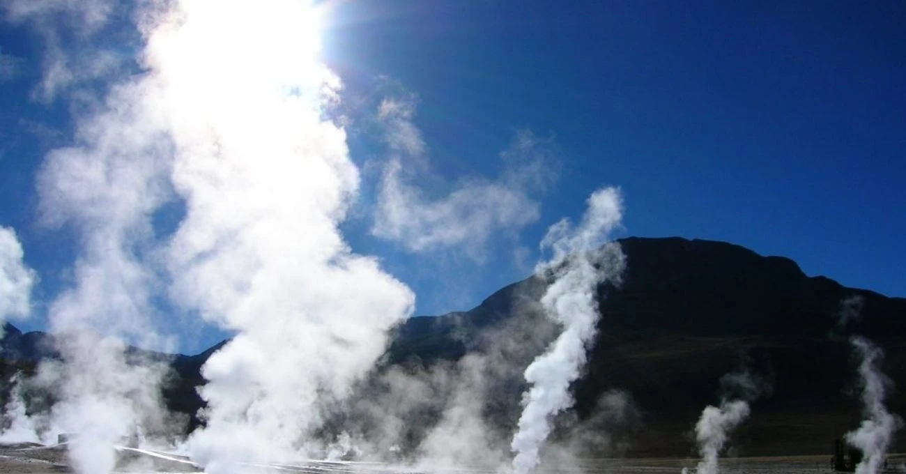 Geotermia en Chile: desafíos, oportunidades y su rol clave en energía renovable