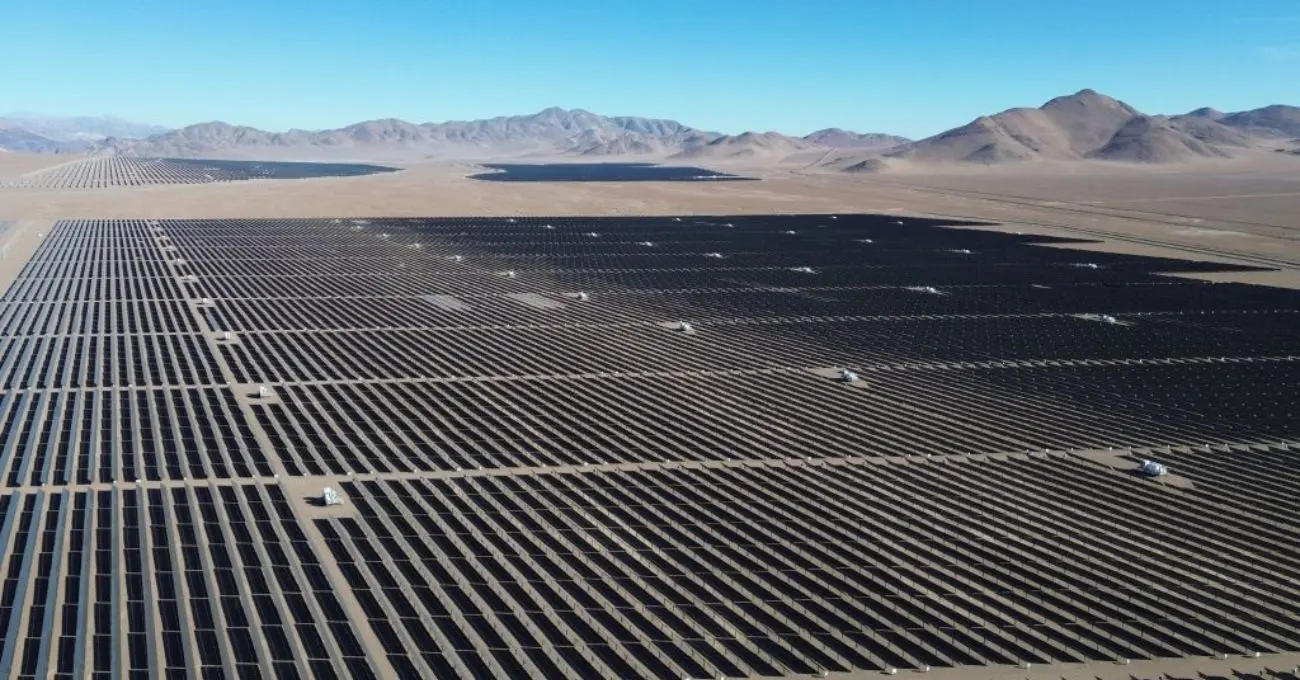 Toesca impulsa proyecto de almacenamiento de baterías por US$ 81 millones en la región de Atacama