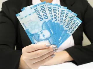 Bono Base Familiar: Quiénes lo reciben, monto y cómo hacer el cobro