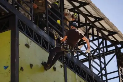 Brigadistas de Codelco Andina refuerzan técnicas de rescate en montaña