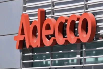 Adecco Chile abre 1.200 empleos temporales para Navidad con sueldos atractivos