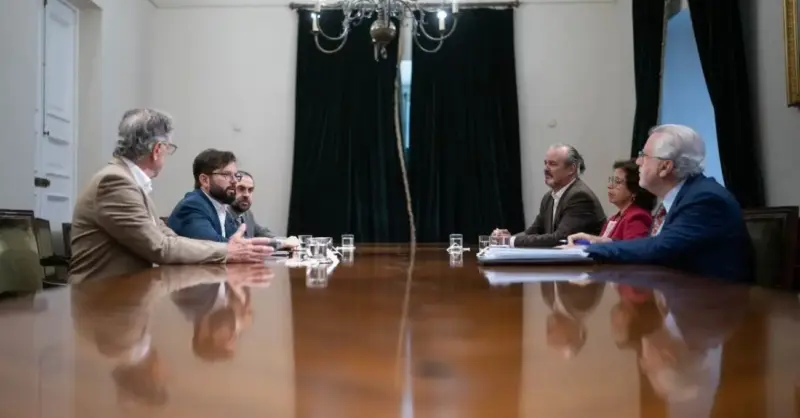 Presidente Boric destaca avance estratégico del litio tras aprobación clave de contratos