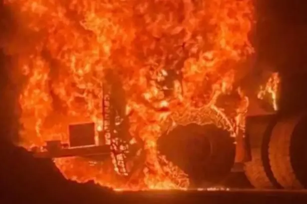 Codelco actualiza información sobre incendio en CAEX de Ministro Hales