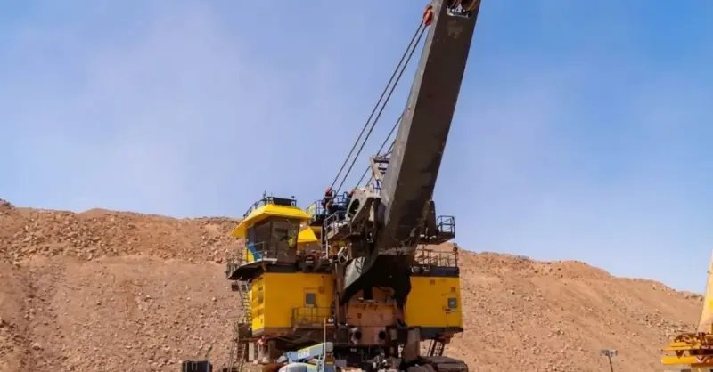 Antucoya logra histórica mantención de pala eléctrica en tiempo récord