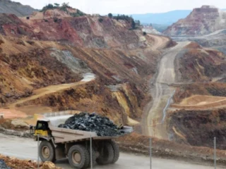 "Paradoja verde" en Europa: reactivación minera desata fuerte controversia