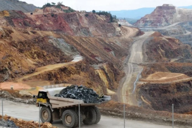 "Paradoja verde" en Europa: reactivación minera desata fuerte controversia