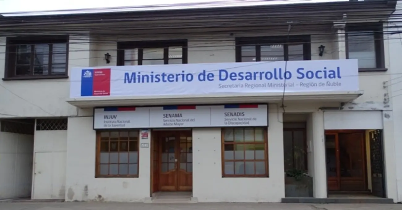 Ministerio de Desarrollo Social abre empleos con sueldos hasta $4,6 millones en Chile