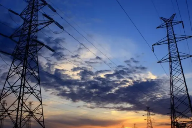 Interchile reclama judicialmente a la SMA por multa sin descuento aplicado