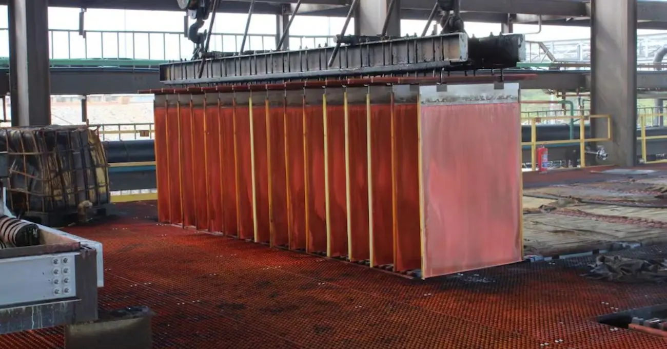 Cobre alcanza precio récord: Chile ante desafíos fiscales y oportunidades económicas