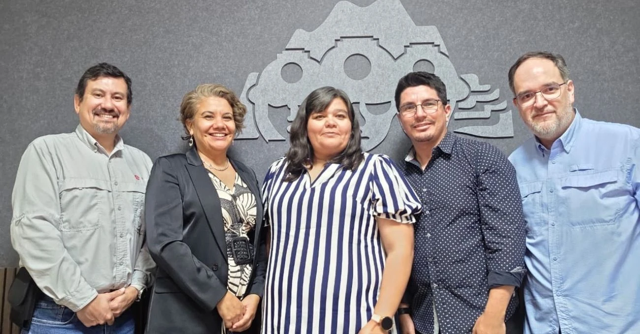 Universidad de Antofagasta impulsa economía circular en reunión minera en México