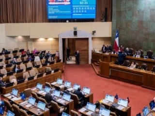 Senado avanza en proyecto clave para modernizar sistemas eléctricos en regiones extremas