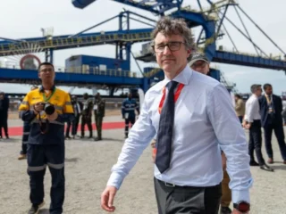 Rio Tinto avanza en una reestructuración estratégica con ventas de activos por hasta US$10.000 millones