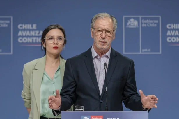 Biministro García lanza Comité de Expertos para fortalecer transparencia en tarifas eléctricas