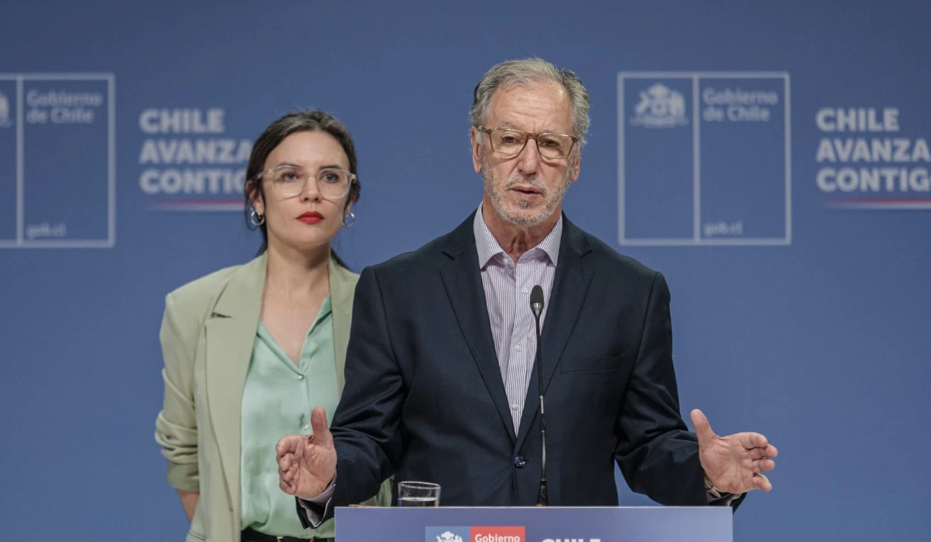 Biministro García lanza Comité de Expertos para fortalecer transparencia en tarifas eléctricas