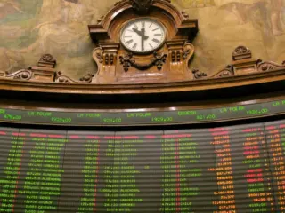 Bolsa chilena recibe con entusiasmo el triunfo de Kast e IPSA roza los 10.500 puntos