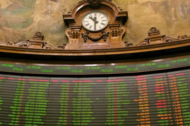 Bolsa chilena recibe con entusiasmo el triunfo de Kast e IPSA roza los 10.500 puntos