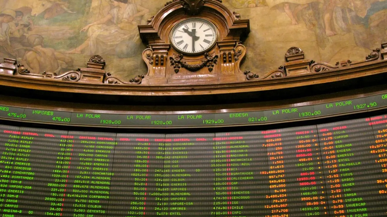 Bolsa chilena recibe con entusiasmo el triunfo de Kast e IPSA roza los 10.500 puntos