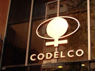 Las denuncias cruzadas por violación y faltas a la probidad entre altos gerentes que sacuden a Codelco Las denuncias cruzadas por violación y faltas a la probidad entre altos gerentes que sacuden a Codelco