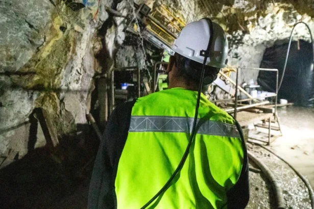 ¿Estudiarás Ingeniería Civil en Minas?: Revisa el puntaje de corte en universidades chilenas