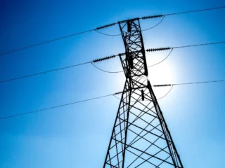 Gobierno advierte posibles sanciones tras hallar inconsistencias en cifras de empresas transmisoras