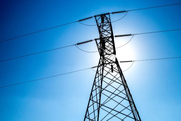 Gobierno advierte posibles sanciones tras hallar inconsistencias en cifras de empresas transmisoras