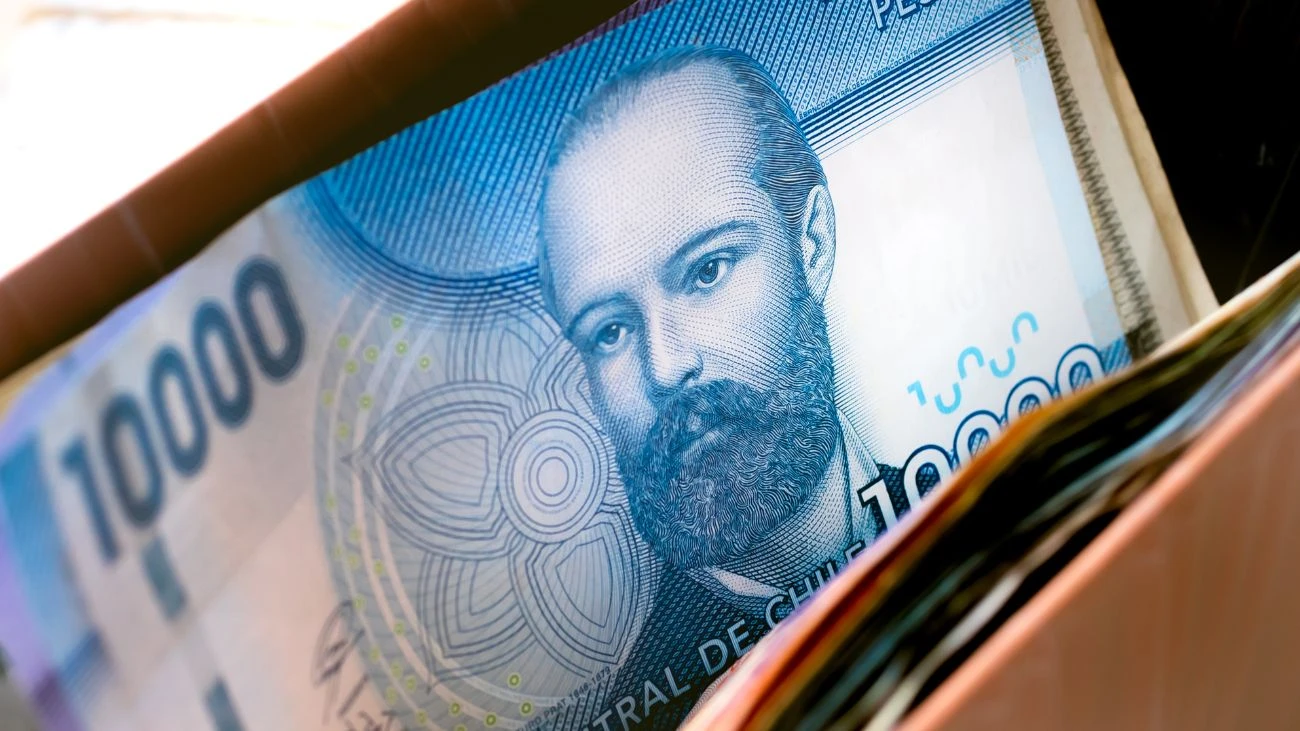 Reajuste al sector público y bono de término de negociación: cómo van las conversaciones y qué se sabe de los plazos