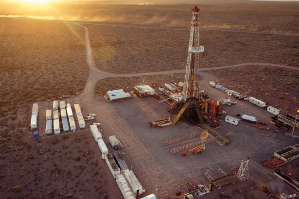 Enap proyecta nuevos contratos con Vaca Muerta y advierte que Chile no olvida el corte de gas de 2004