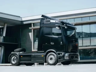 El revolucionario Mercedes-Benz eActros 600 aterriza en Chile