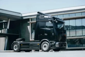El revolucionario Mercedes-Benz eActros 600 aterriza en Chile
