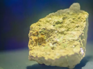 Un problema más de la energía nuclear: los precios del uranio se disparan Un problema más de la energía nuclear: los precios del uranio se disparan