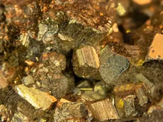 Los geólogos no dan crédito: un estudio dice que los terremotos podrían generar pepitas de oro a través del cuarzo