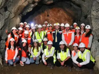 SENCE y Mine Class certifican a nuevos talentos para la minería del futuro en Chile
